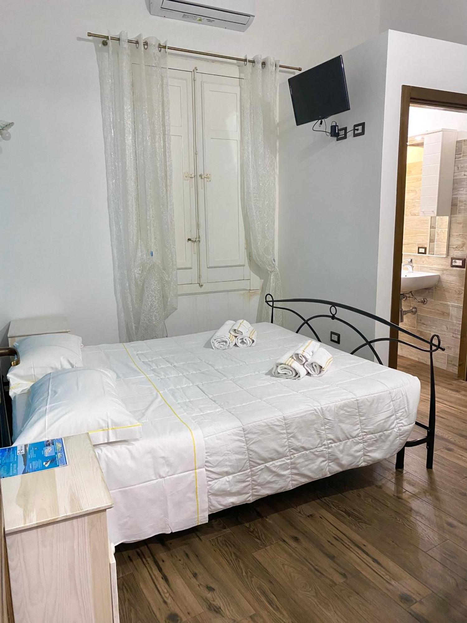Dani'S House Hotel กาญารี ภายนอก รูปภาพ
